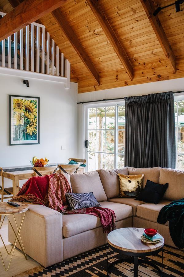 Wurrung B & B - The Cottage Woodend Extérieur photo