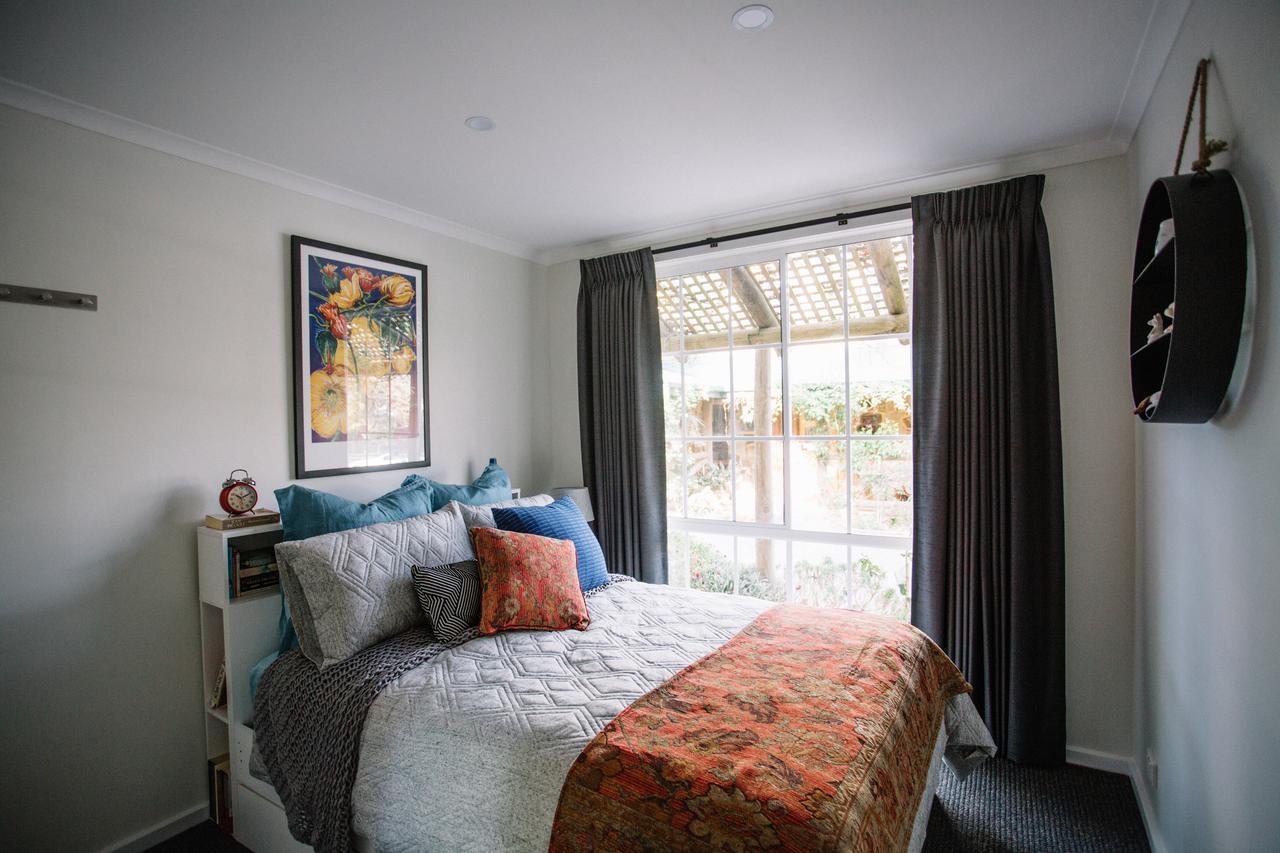 Wurrung B & B - The Cottage Woodend Extérieur photo